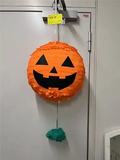 ピニャータ