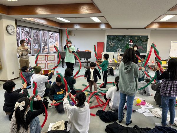 Happy Balloon Project 桔梗が丘南子ども会クリスマス会バルーンアート体験教室