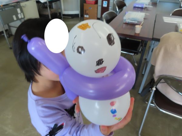 Happy Balloon Project バルーンアートで雪だるまを作ろう