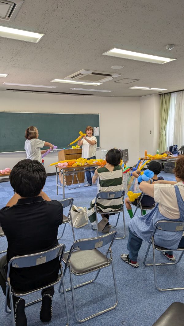 Happy Balloon Project バルーンアートワークショップ
