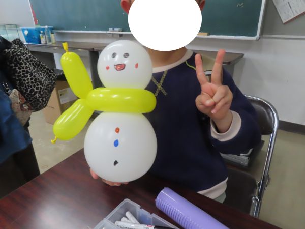 Happy Balloon Project バルーンアートで雪だるまを作ろう